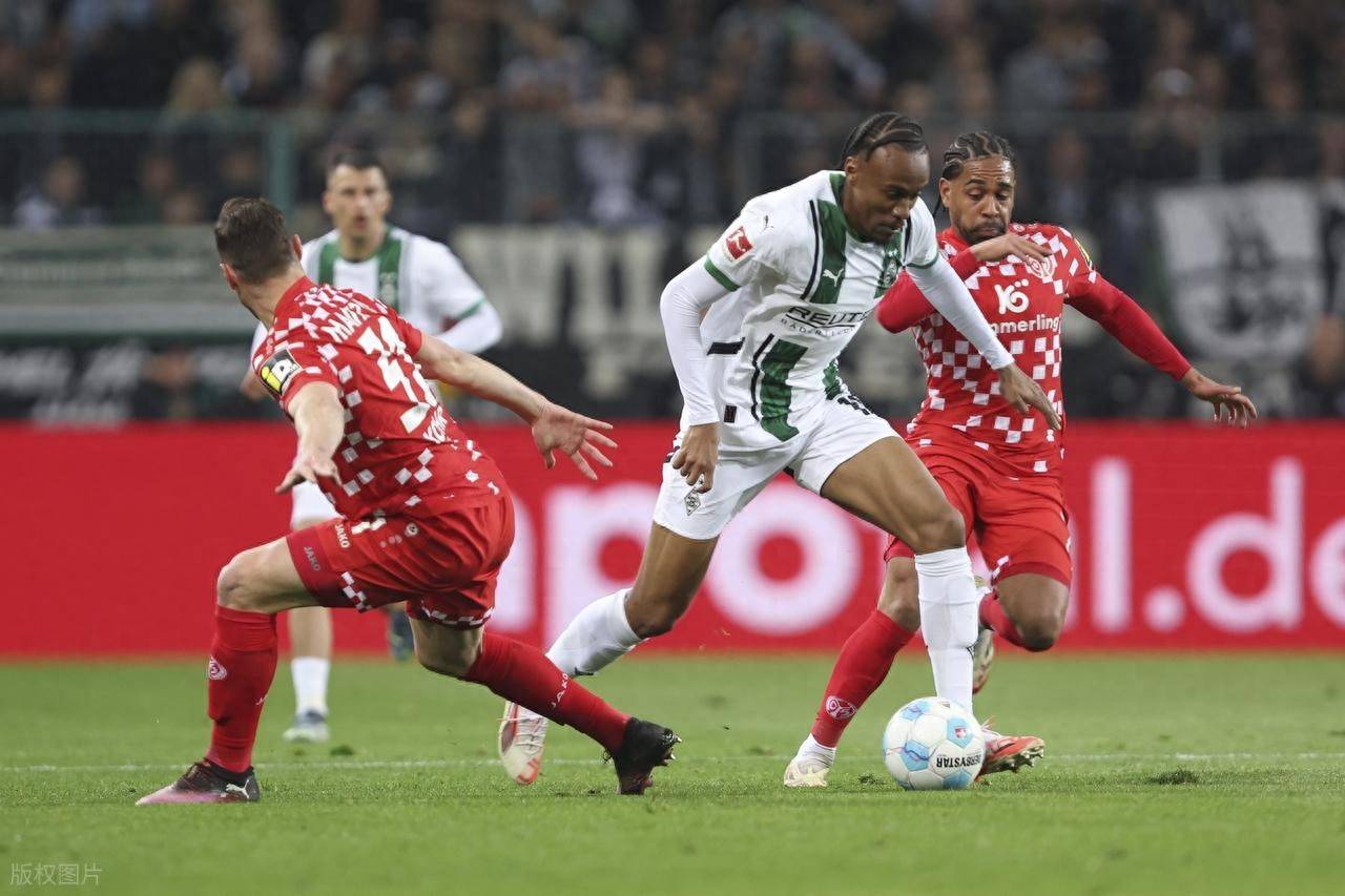 德甲：门兴实力不俗，汉堡新赛季何去何从？门兴VS汉堡